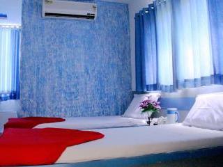 Hotel Relish Vadodara Eksteriør bilde